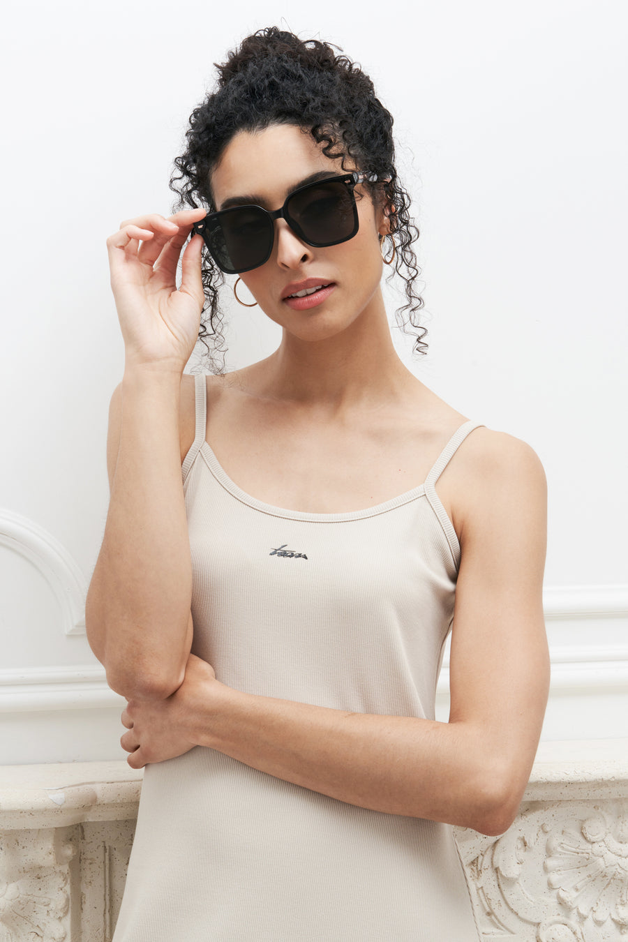 Cher Sunglasses Black/Smoke Lens