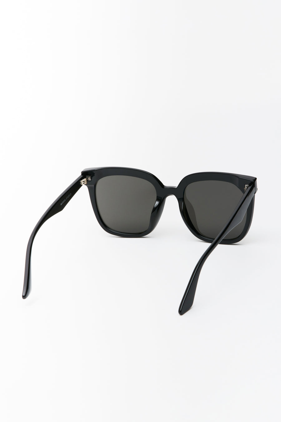 Hailey Large Rounded Sunglasses Black/Smoke Lens