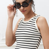 Abbie Oval Sunglasses Black/Chai Lens