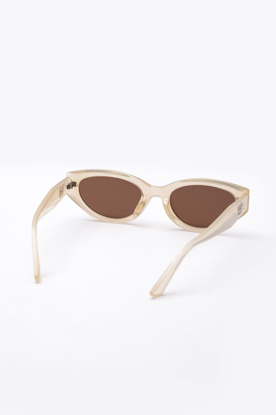 Rodney Sunglasses Translucent Beige/Chai Lens