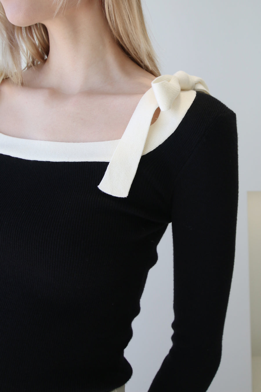 Bow Tie Knit Black and White